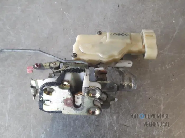 Door lock mechanism 4-door, front left Daihatsu Sirion