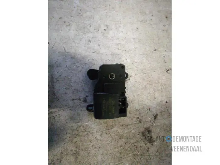 Heater valve motor Kia Sorento