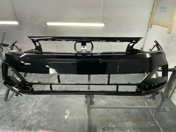 Front bumper Volkswagen Polo