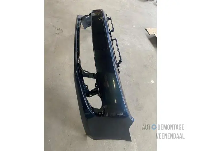 Front bumper Volkswagen Golf