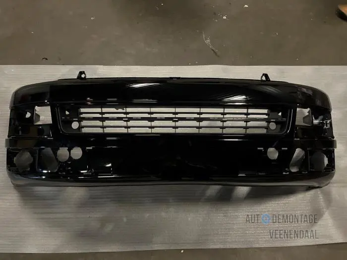 Front bumper Volkswagen Transporter