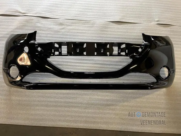 Front bumper Peugeot 208