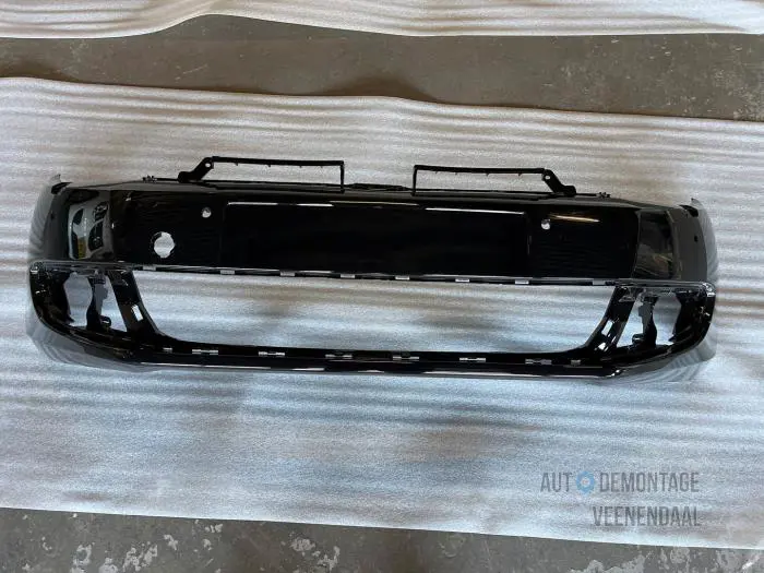 Front bumper Volkswagen Golf