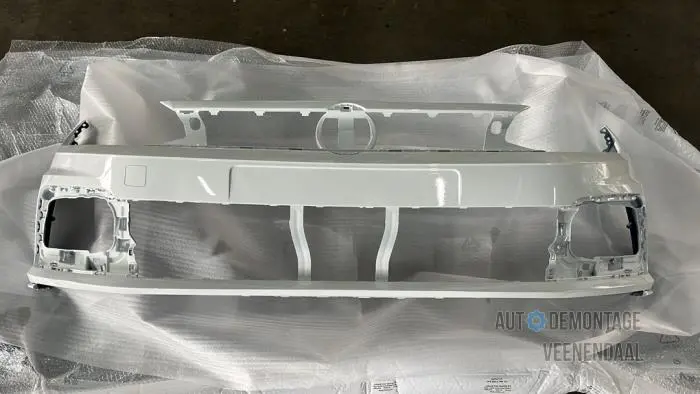 Front bumper Volkswagen Polo