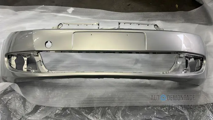 Front bumper Volkswagen Golf