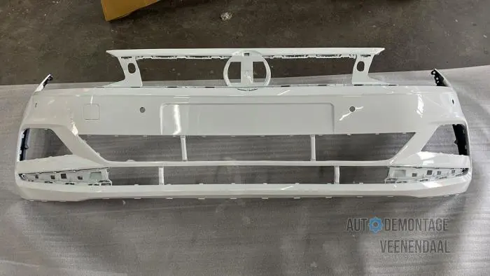 Front bumper Volkswagen Polo