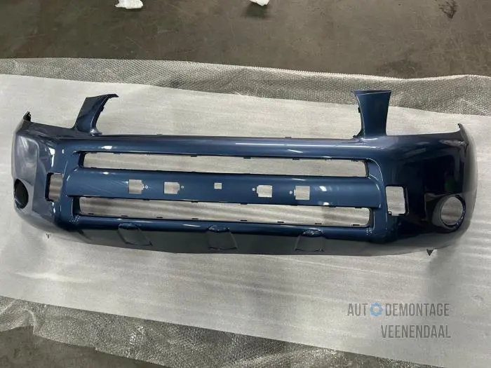 Front bumper Toyota Rav-4