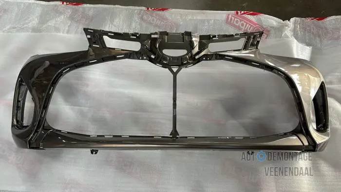 Front bumper Toyota Yaris