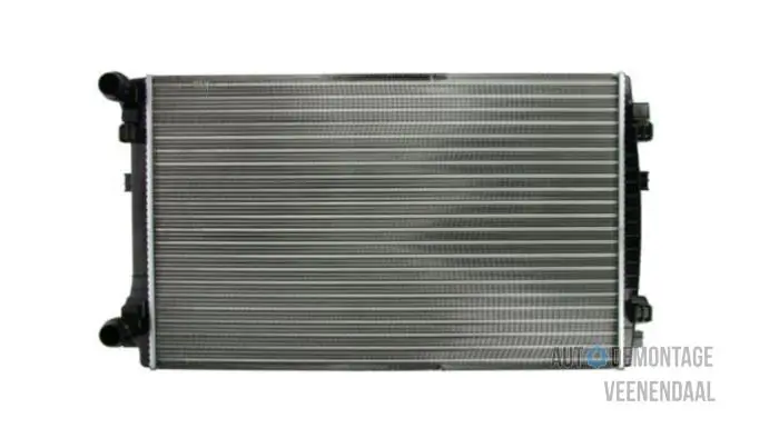 Radiator Volkswagen Golf