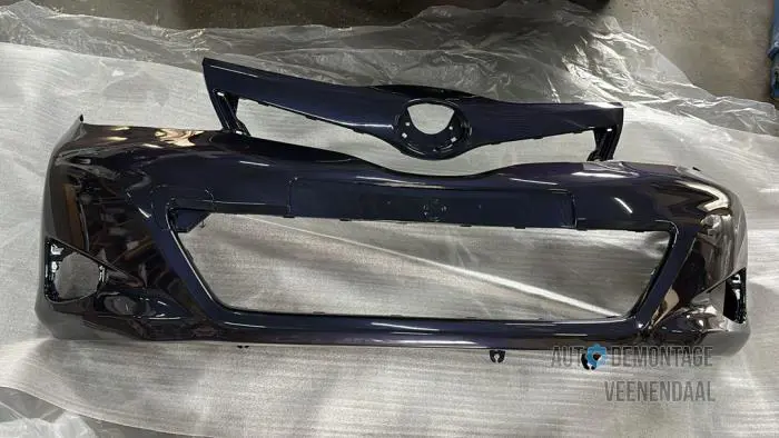 Front bumper Toyota Yaris