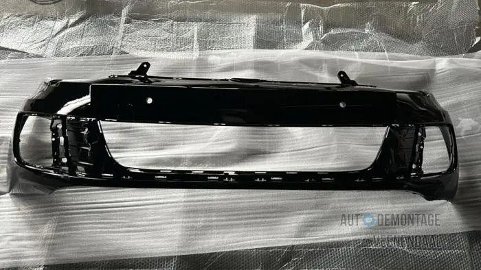 Front bumper Volkswagen Golf